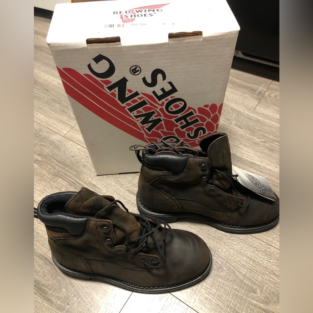 Men’s Red Wing work boots, size 9